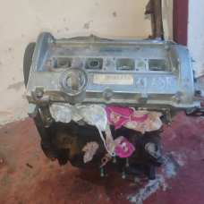 Двигун volkswagen audi 1.8 ADR