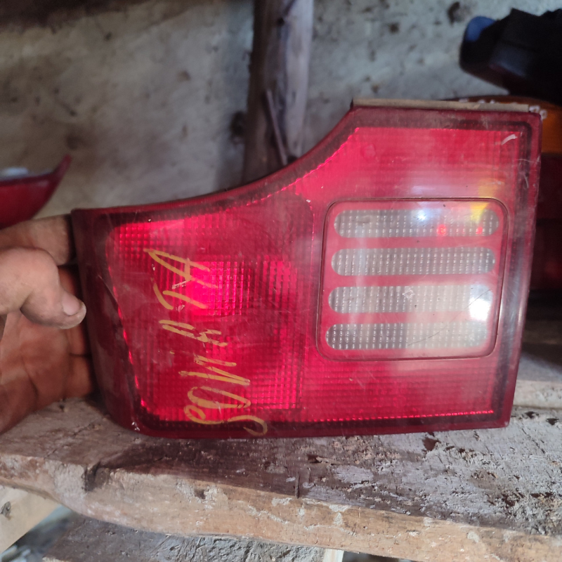 Ліхтарі задні hyundai sonata Y3