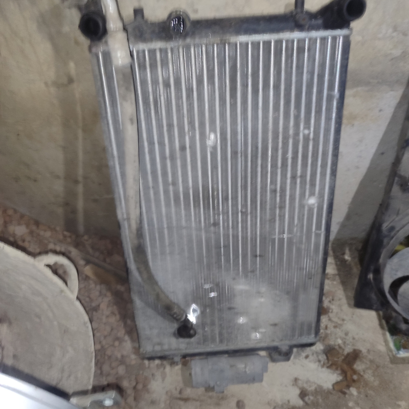 Радіатор охолодження та кондиціонера Октавія тур гольф 4