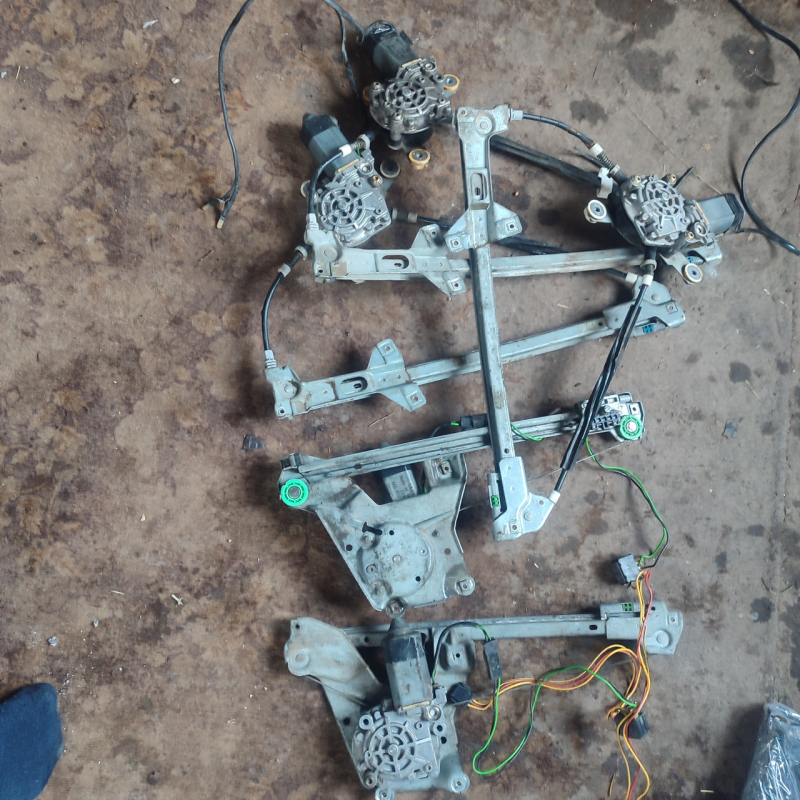 Електросклопідіймачі перед зад Ауді 100 а6 с4