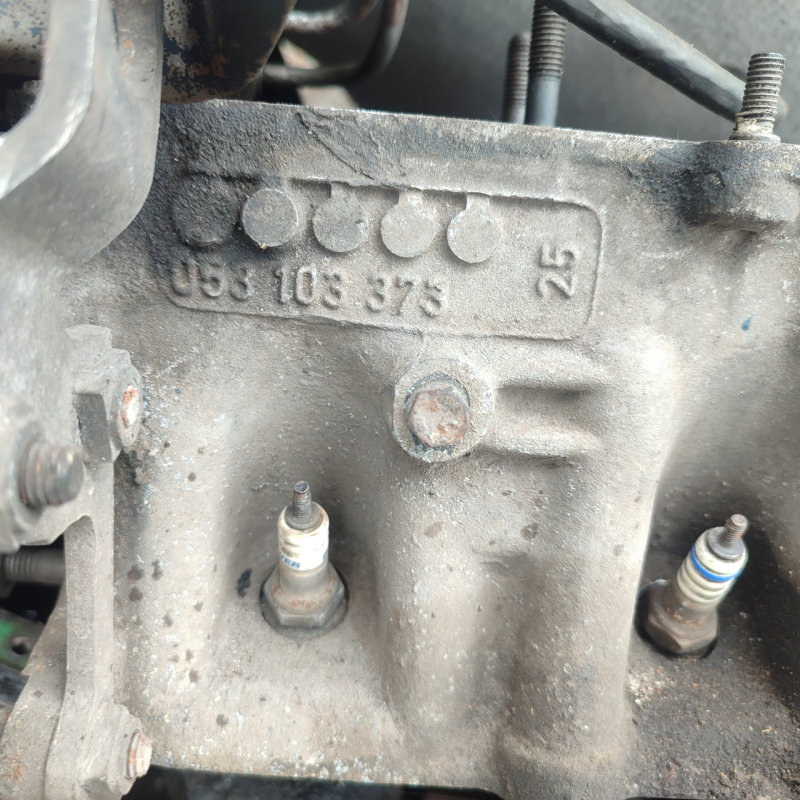 053103373 головка блока циліндрів  (ГБЦ) audi 80 Passat b2 b3 b4 golf 2.3 Jetta 2 vento