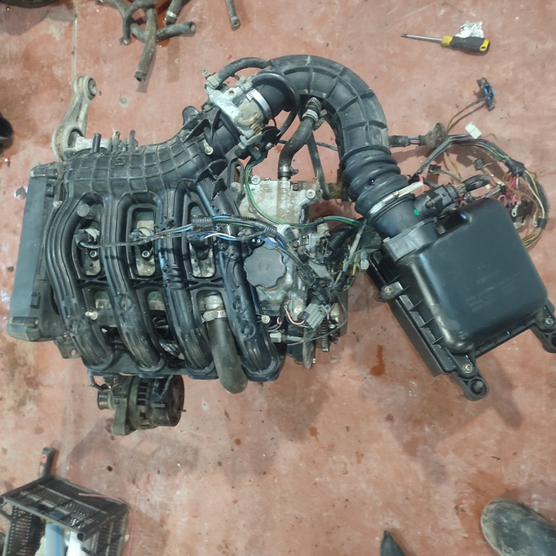 Двигун 1.6 Шеснар 124 повний комплект для свап